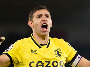 Supporting image for story: Aston Villa's Emi Martinez a finalist for Fifa best goalkeeper award