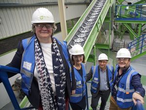 Supporting image for story: Minister opens the biggest recycling centre of its kind in Europe