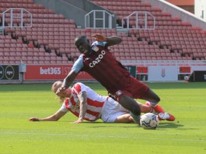 Supporting image for story: Aston Villa striker Keinan Davis completes Udinese move 