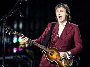 Supporting image for story: Sir Paul backs moves to save live music 