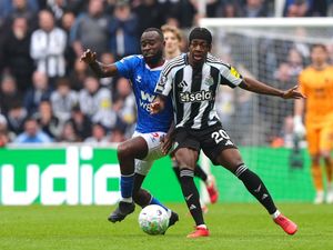 Supporting image for story: Tyne-Wear derby paused after report of discriminatory abuse