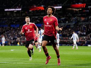 Supporting image for story: Joshua Zirkzee strike sees Man Utd draw with Real Sociedad