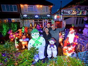 Supporting image for story: Charity Christmas lights display back bigger than ever in Aldridge 

