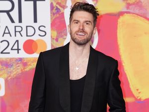 Supporting image for story: Two contestants narrowly miss out on place in The Masked Singer final