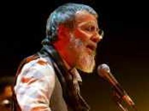 Supporting image for story: Star's glorious return as Cat is back