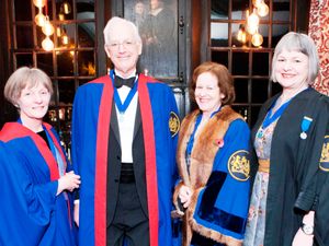 Supporting image for story: New Drapers Master sworn in
