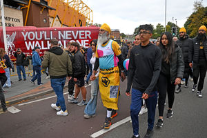 There was loud applause and plenty of support for Manny as he passed the Billy Wright statue
