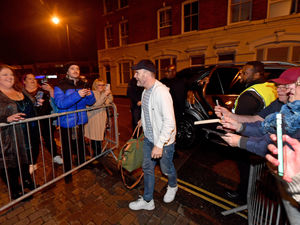 Supporting image for story: Excitement as waiting fans catch glimpse of Gary Barlow in Wolverhampton 