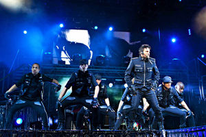 Supporting image for story: Mysterious gig as Peter Andre Telford date denied