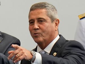 Supporting image for story: Brazilian police arrest ex-Bolsonaro cabinet member in coup plot probe