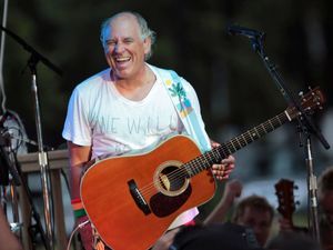 Supporting image for story: Margaritaville singer Jimmy Buffett was a treasured entertainer – Elton John