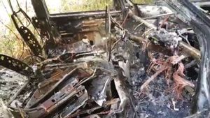 Footage from @BloxwichFire showed the extent of the damage inside the van