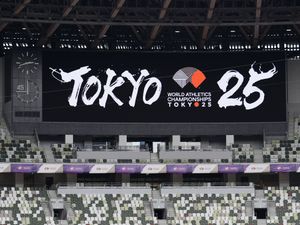 Supporting image for story: Great Britain breeze through mixed relay heat to seal place in final