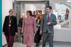 Headteacher Aimee Huntington welcomes Secretary of State for Education Bridget Phillipson MP and Telford MP Shaun Davies to Telford Park School