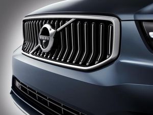 Supporting image for story: Volvo plans for half of car sales to be electric and one third autonomous by 2025
