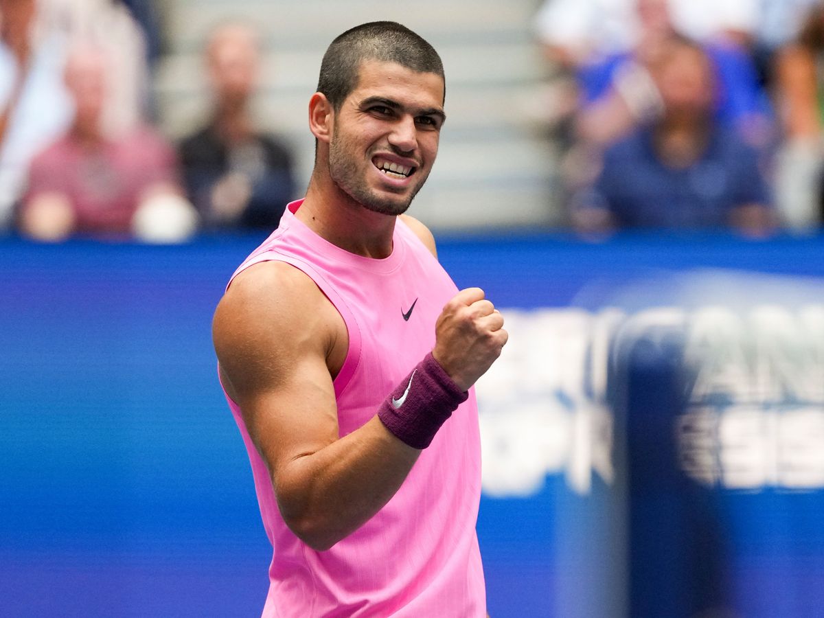 Carlos Alcaraz confidently sees off Jiri Lehecka to reach US Open semi-finals