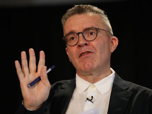 Supporting image for story: Tom Watson calls for second Brexit referendum as Parliament suspension ruled unlawful
