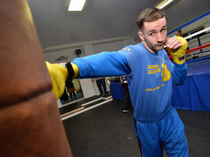 Supporting image for story: Les Byfield will make Manny Zaber wait