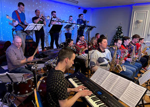 Supporting image for story: Review: Lichfield Jazz Big Band's Christmas special is a musical ding-dong most merrily on high
