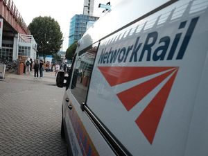 Supporting image for story: Network Rail investigated over poor performance