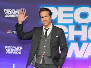 Supporting image for story: Ryan Reynolds: Family gives me more strength than any man could possibly deserve