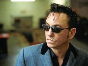 Supporting image for story: Electrifying guitarist Richard Hawley heralds from Britpop