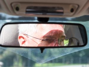 Supporting image for story: Older age groups make up growing proportion of driving licence holders