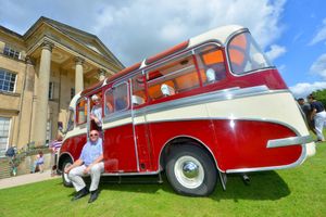 1959 Commer Luxury Coach and Terry & Marilyn Leach from Shawbirch