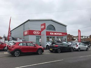 Supporting image for story: Long-term report: A visit to the Kia dealer for our Stonic shows it’s in fine shape