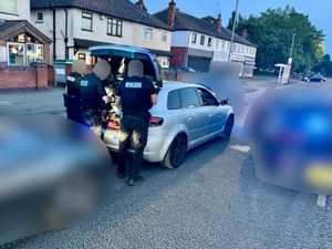 Supporting image for story: Arrests in Wolverhampton street after suspected burglars seen in stolen car