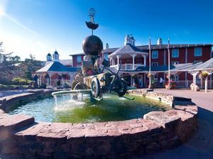 Supporting image for story: Alton Towers spa closes with loss of 10 jobs