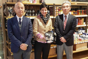Masahiko Sugiyama, president of Minato Shokai; Helen Graham, and Shoji Watanabe, general manager of Minato Shokai