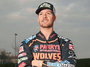 Supporting image for story: Wolves aiming to sink Pirates