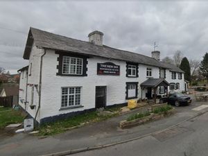 Supporting image for story: Man took cleaver and knife to pub on Christmas Eve after coat argument