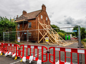 Supporting image for story: A41 lorry crash: Work continues as Shropshire house to be demolished