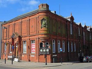 Supporting image for story: Revealed: Dudley Museum move will cost £150,000