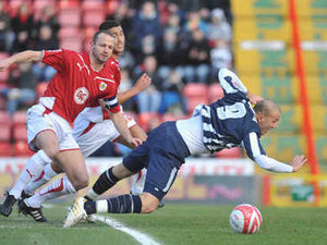 Supporting image for story: Pictures of all the match action