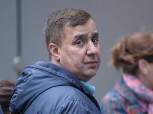 Supporting image for story: Taxi driver touched girls on plane 