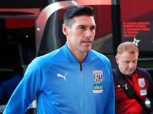 Supporting image for story: Gareth Barry capable of playing until he's 40, says Harvey Barnes