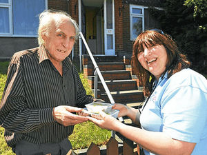 Supporting image for story: Cannock man saved by meals-on-wheels lady