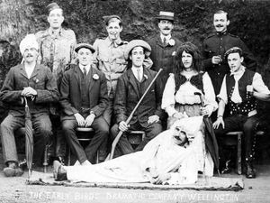 Supporting image for story: This week's pictures from the past