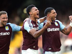 Supporting image for story: Aston Villa come from behind to win at Fulham