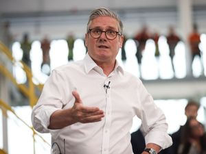 Supporting image for story: Starmer says he does not need ‘lessons’ from Farage on working people