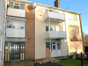 Supporting image for story: Ten escape fire in Telford block of flats