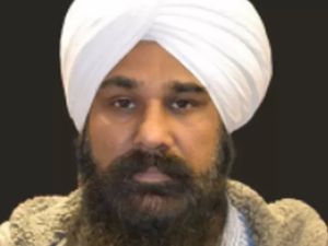 Supporting image for story: Taxi driver murder trial told victim had heart disease