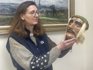 Supporting image for story: Unique archive of sand dance legends goes to auction in Lichfield