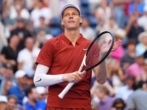 Supporting image for story: Jannik Sinner made to work hard after battling into US Open fourth round