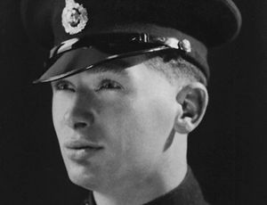 Supporting image for story: Tracing the memories of war veteran who cleared the way for D-Day invasion