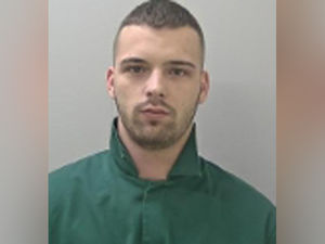 Supporting image for story: Police urge wanted Shrewsbury man to hand himself in