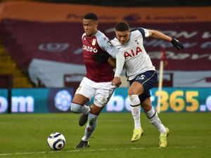 Supporting image for story: Ezri Konsa signs new Aston Villa deal